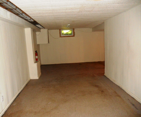8640 Springfield Avenue Skokie, IL 60076 - Photo 6 of 7
