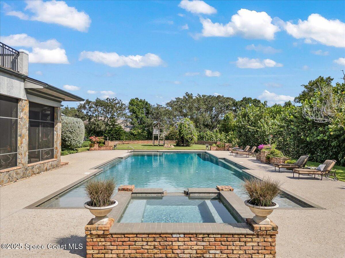 586 Wethersfield Place Melbourne, FL 32940 - Photo 53 of 112 070-DJI_0102129