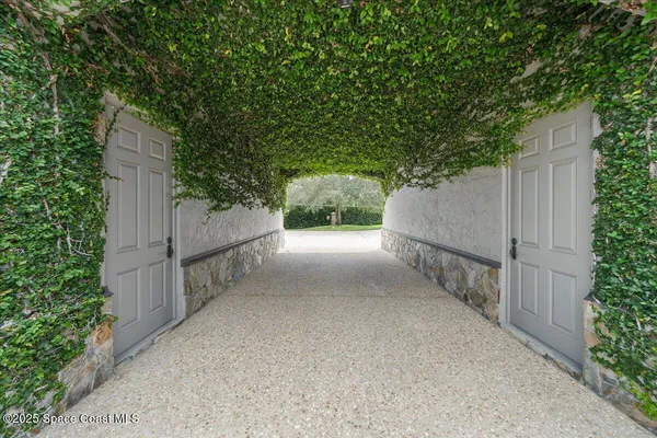 $4,750,000 | 586 Wethersfield Place, Melbourne, FL 32940