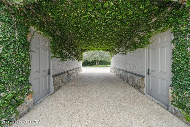 $4,750,000 | 586 Wethersfield Place, Melbourne, FL 32940