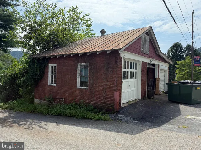 $84,000 | 14 Center Street, Duncannon, PA 17020