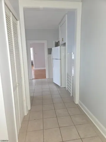 $2,000 | 292 Leslie Street, Unit 1R, Newark, NJ 07112