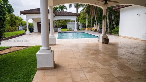 $2,699,000 | 6200 Southwest 97th Avenue, Miami, FL 33173