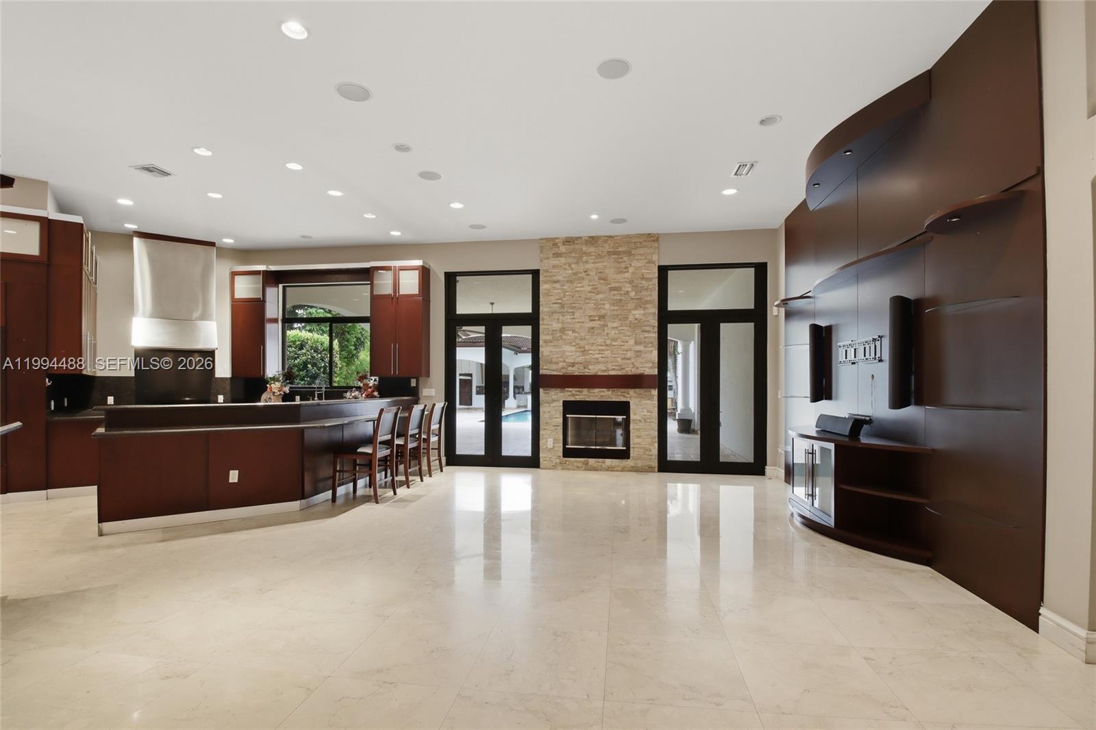 6200 Southwest 97th Avenue Miami, FL 33173 - Photo 16 of 48 FAMILY ROOM INTEGRATEDCINTO AN OPEN KITCHEN CONCEPT