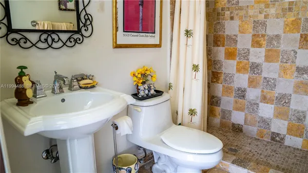 $2,699,000 | 6200 Southwest 97th Avenue, Miami, FL 33173