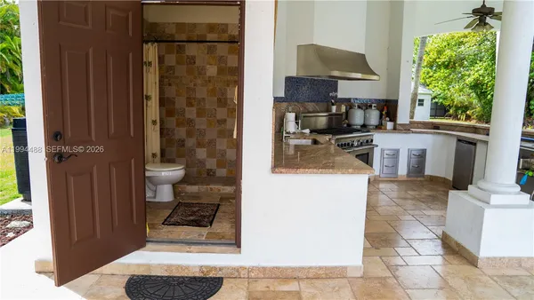 $2,699,000 | 6200 Southwest 97th Avenue, Miami, FL 33173