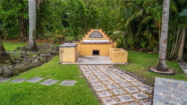 $2,699,000 | 6200 Southwest 97th Avenue, Miami, FL 33173