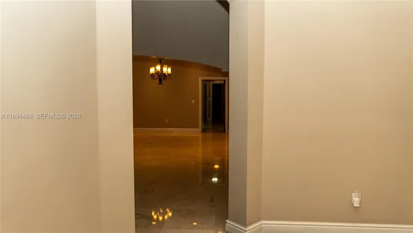 $2,699,000 | 6200 Southwest 97th Avenue, Miami, FL 33173