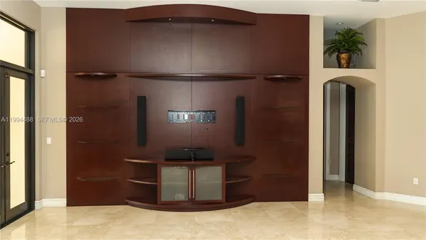 $2,699,000 | 6200 Southwest 97th Avenue, Miami, FL 33173