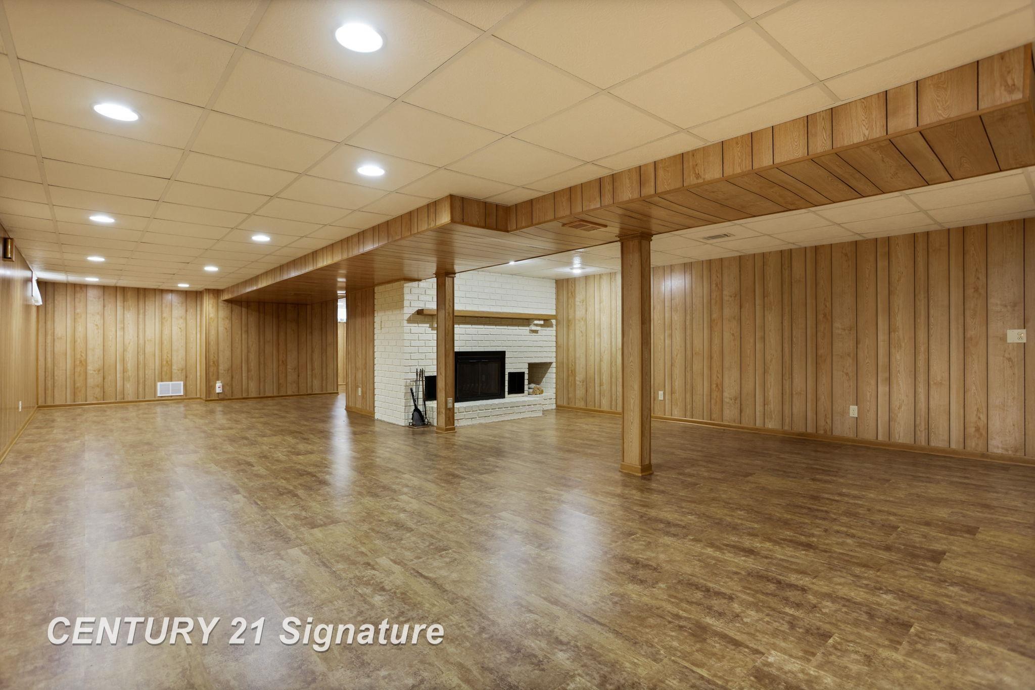 2177 Jarabec Road Saginaw, MI 48609 - Photo 28 of 57 50141508-930603b1-399c-40c1-b7af-8cbe942e99d7.JPG
