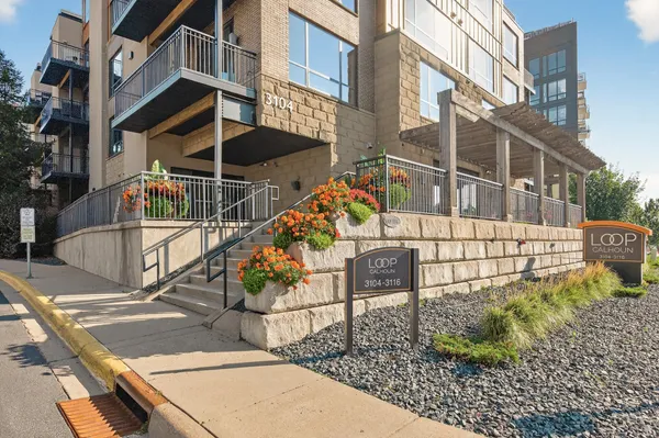 $634,900 | 3104 West Lake Street, Unit 405, Minneapolis, MN 55416