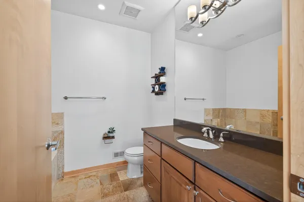 $634,900 | 3104 West Lake Street, Unit 405, Minneapolis, MN 55416