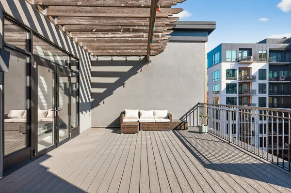 $634,900 | 3104 West Lake Street, Unit 405, Minneapolis, MN 55416