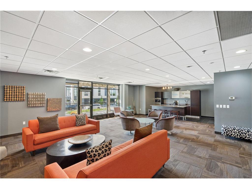 3104 West Lake Street, Unit 405 Minneapolis, MN 55416 - Photo 31 of 35