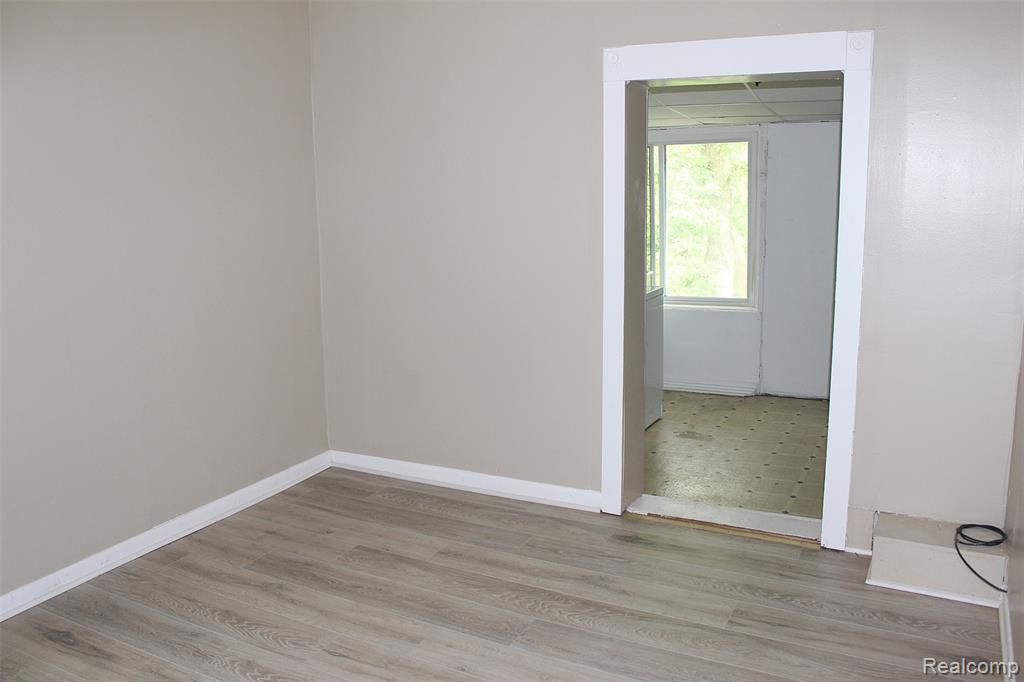 15504 Chelsea Redford, MI 48239 - Photo 12 of 20