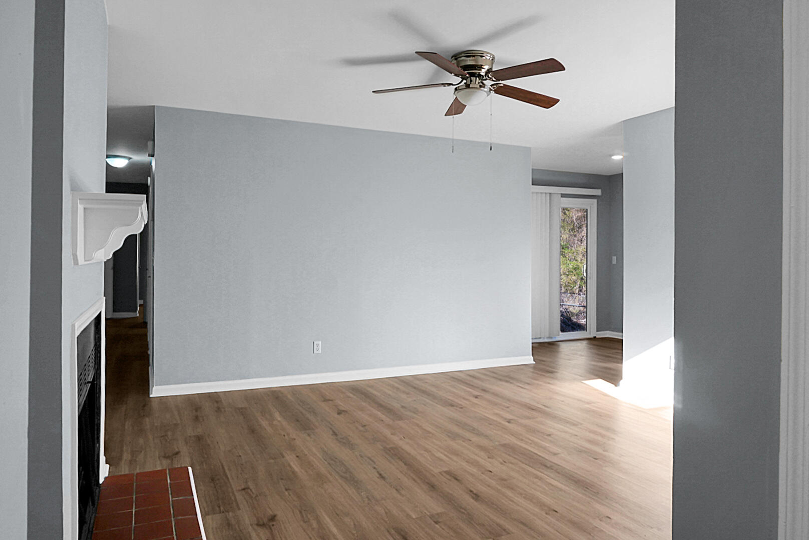 158 Hummingbird Avenue, Unit B Ladson, SC 29456 - Photo 7 of 40 DSC07568