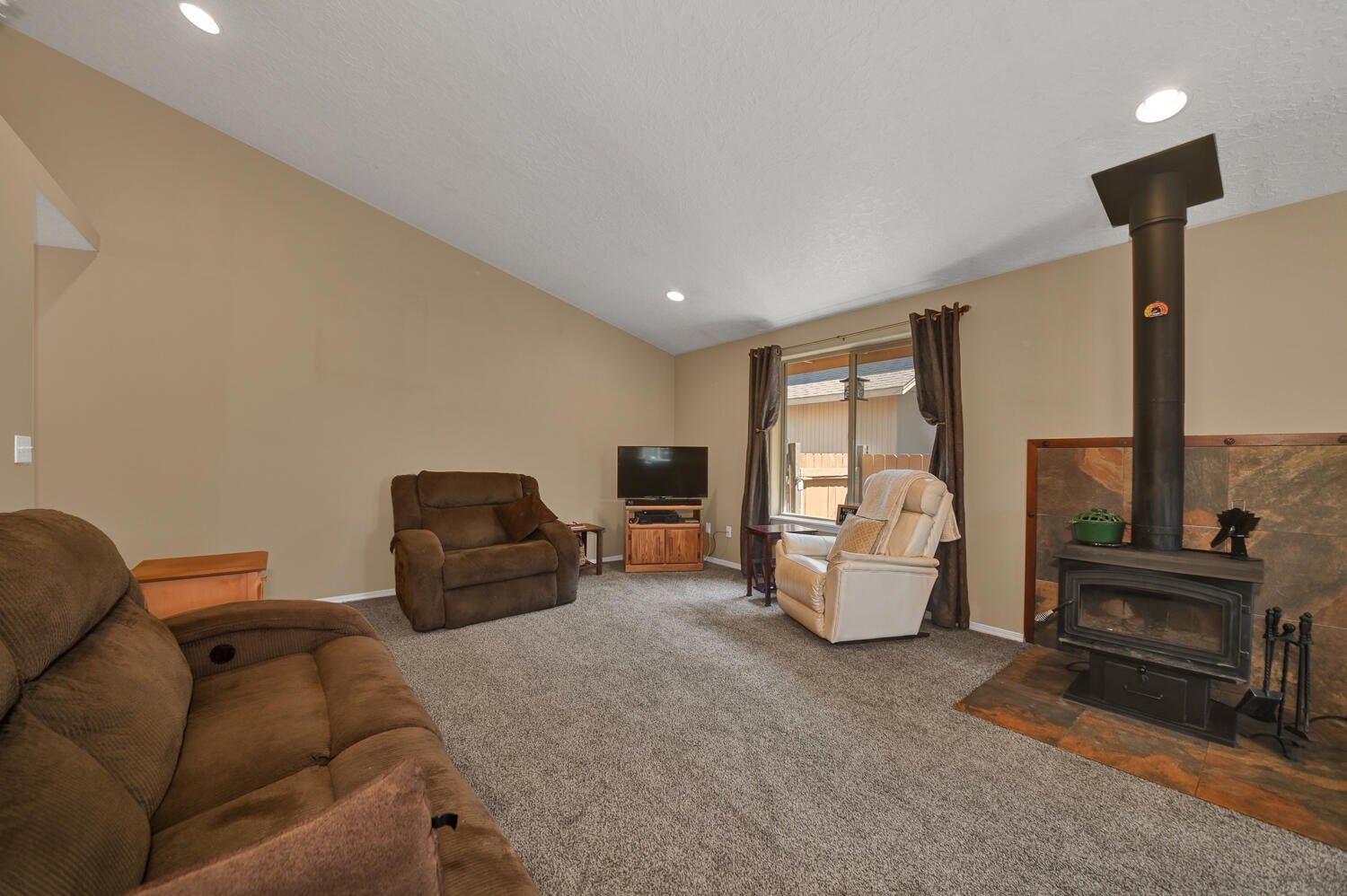 16439 Riley Drive La Pine, OR 97739 - Photo 5 of 42 14