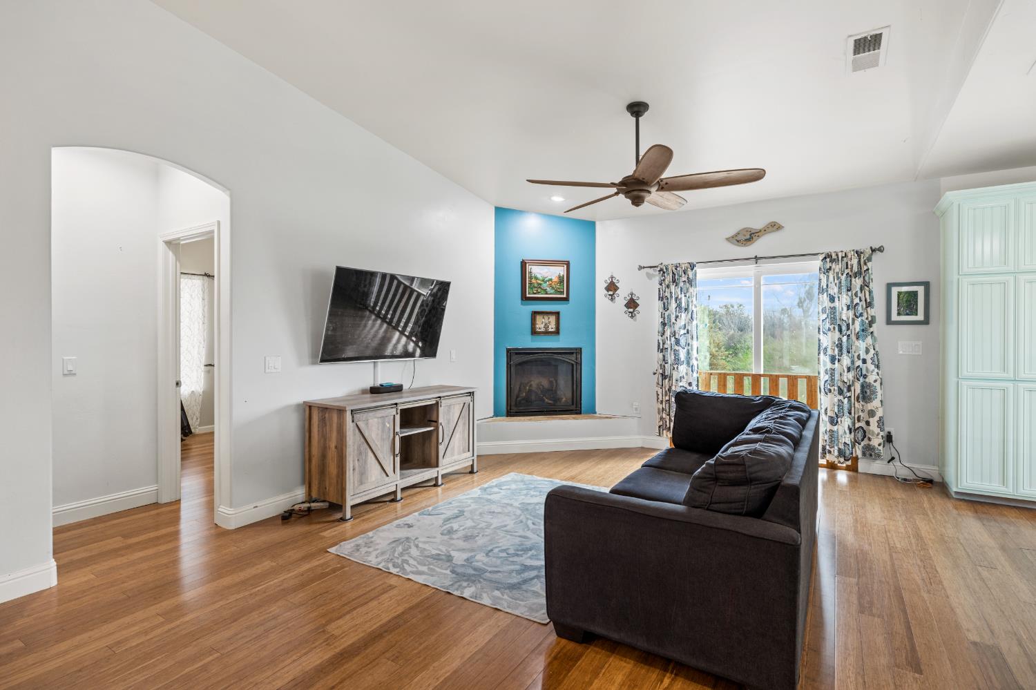 1150 Hood Franklin Road Courtland, CA 95615 - Photo 4 of 35