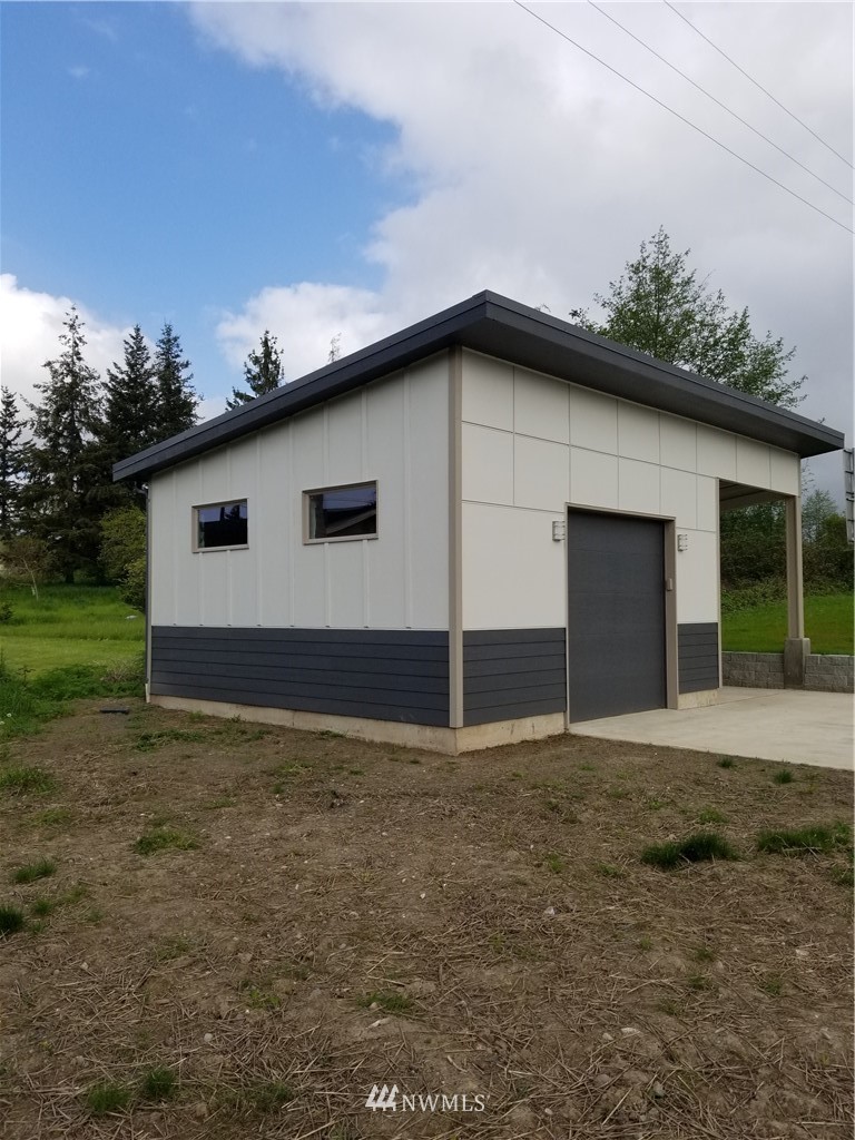 2648 McLeod Road Bellingham, WA 98225 - Photo 2 of 17 Gallery Image 2