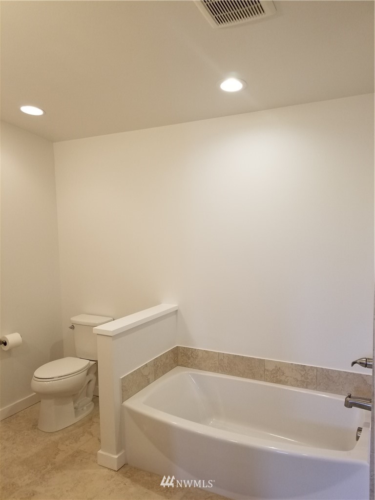 2648 McLeod Road Bellingham, WA 98225 - Photo 10 of 17 Gallery Image 10
