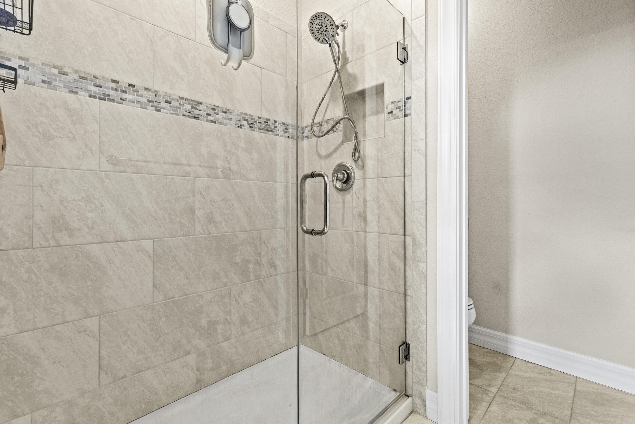 4828 Chantilly Rd Lake Lake Worth, FL 33467 - Photo 13 of 32 4828 Chantilly Road