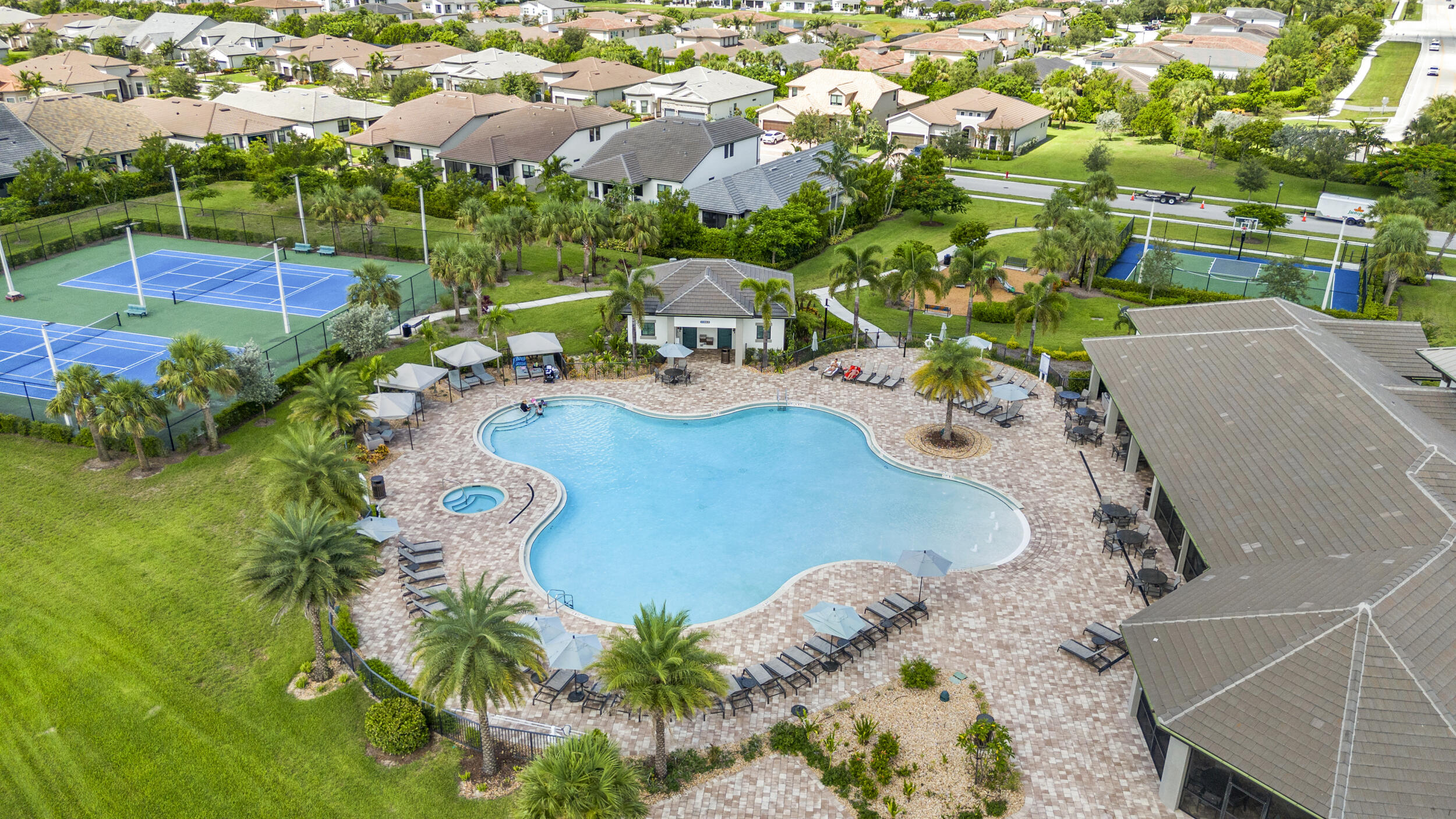 4828 Chantilly Rd Lake Lake Worth, FL 33467 - Photo 24 of 32 4828 Chantilly Road