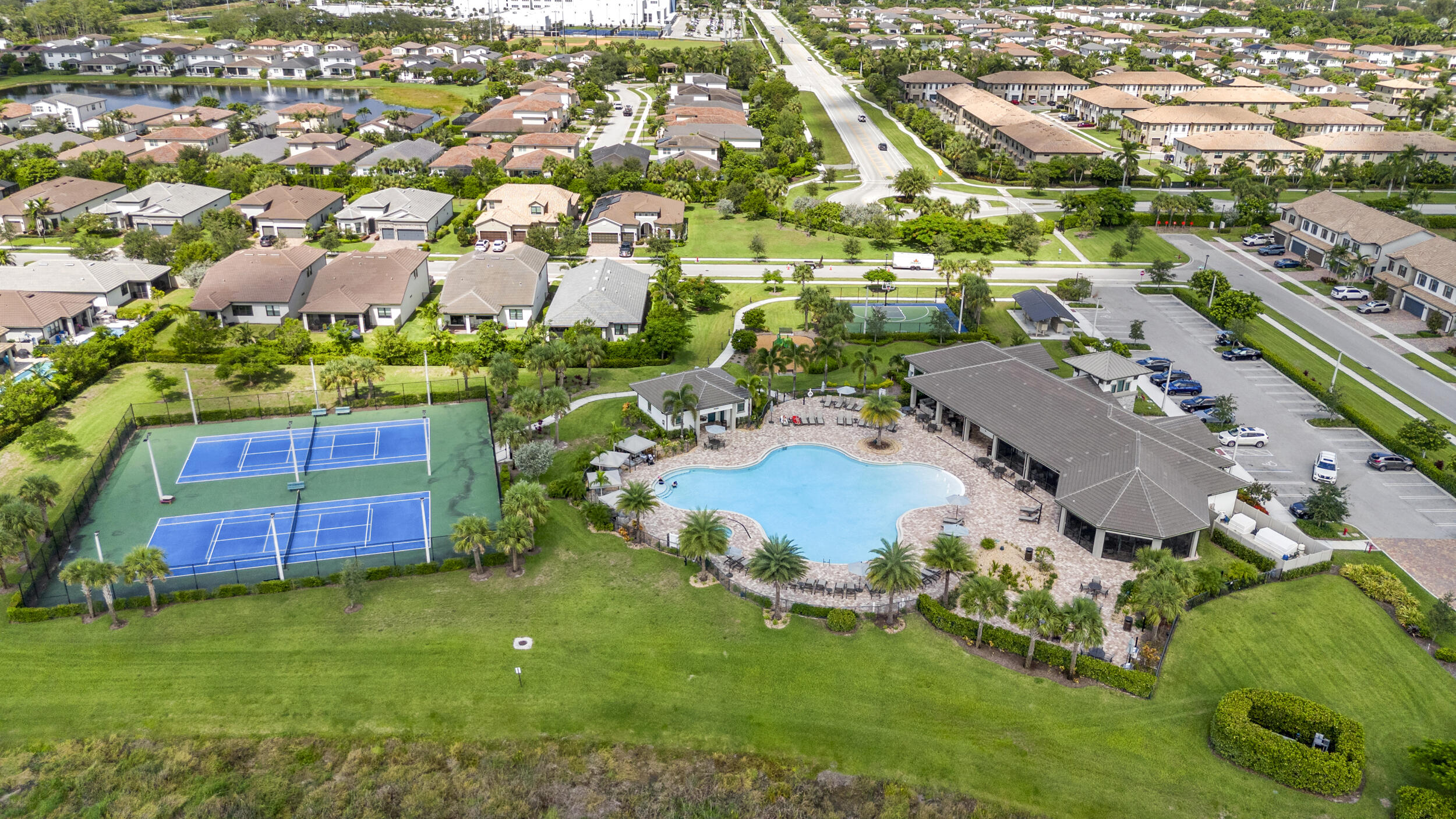 4828 Chantilly Rd Lake Lake Worth, FL 33467 - Photo 25 of 32 4828 Chantilly Road