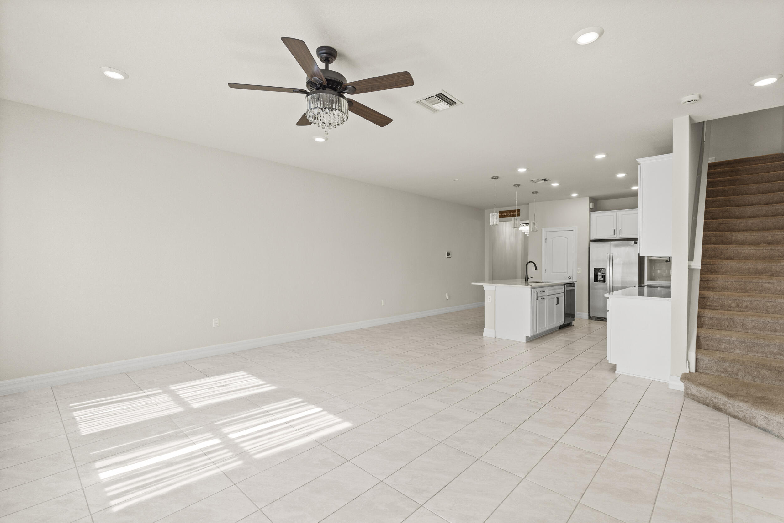 4828 Chantilly Rd Lake Lake Worth, FL 33467 - Photo 7 of 32 4828 Chantilly Road