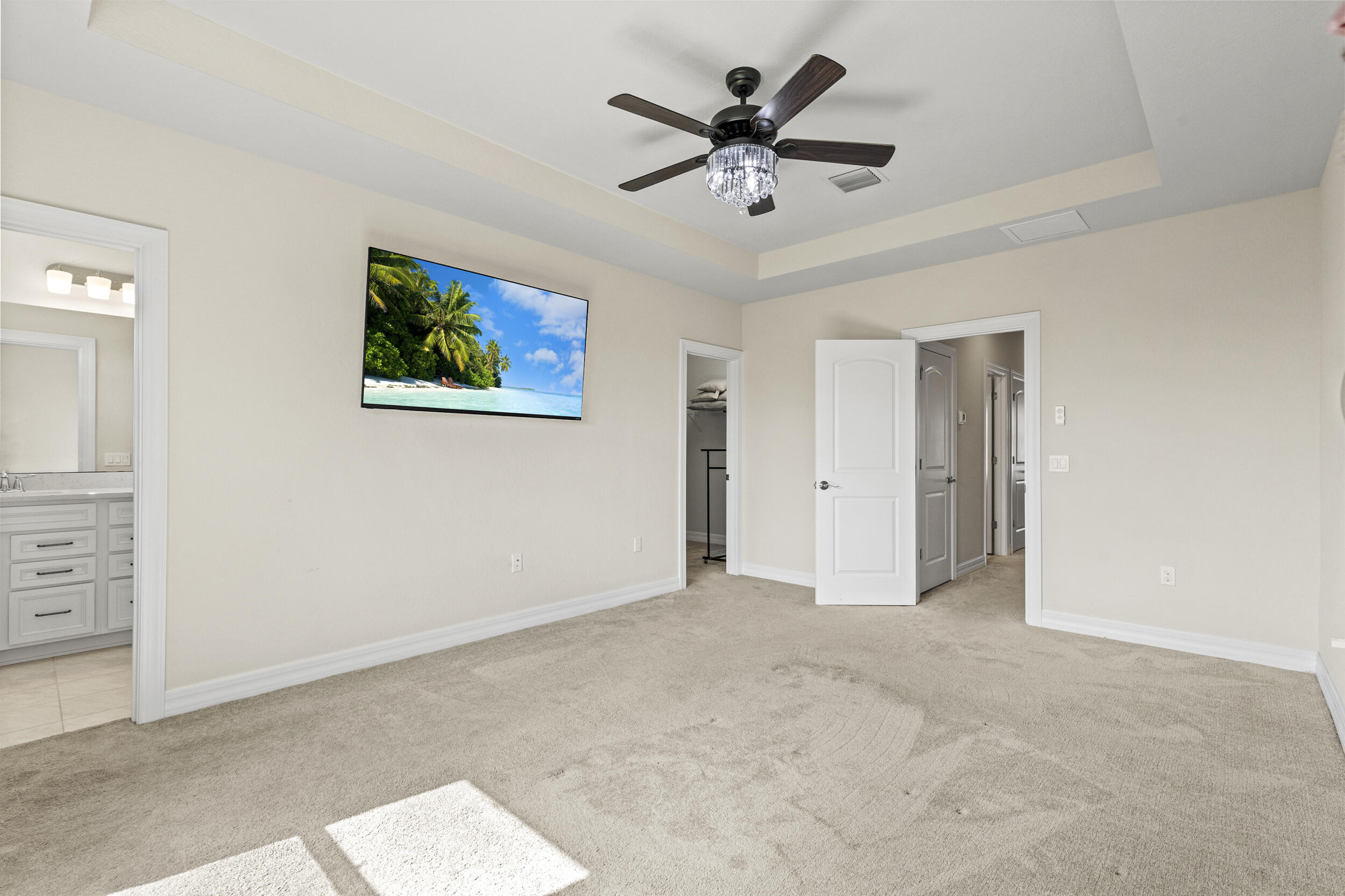 4828 Chantilly Rd Lake Lake Worth, FL 33467 - Photo 10 of 32 4828 Chantilly Road