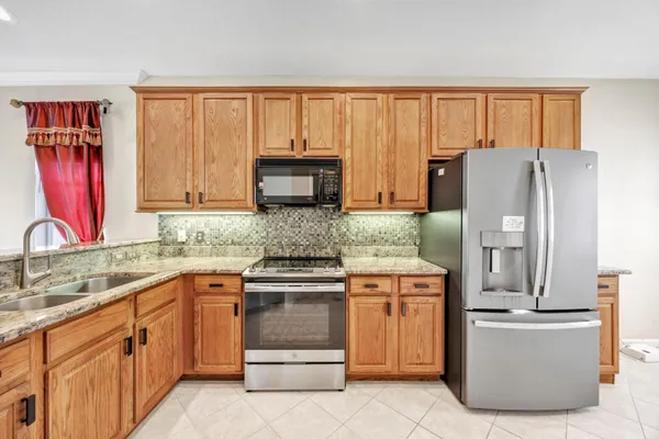 a sign that is on the side of a road