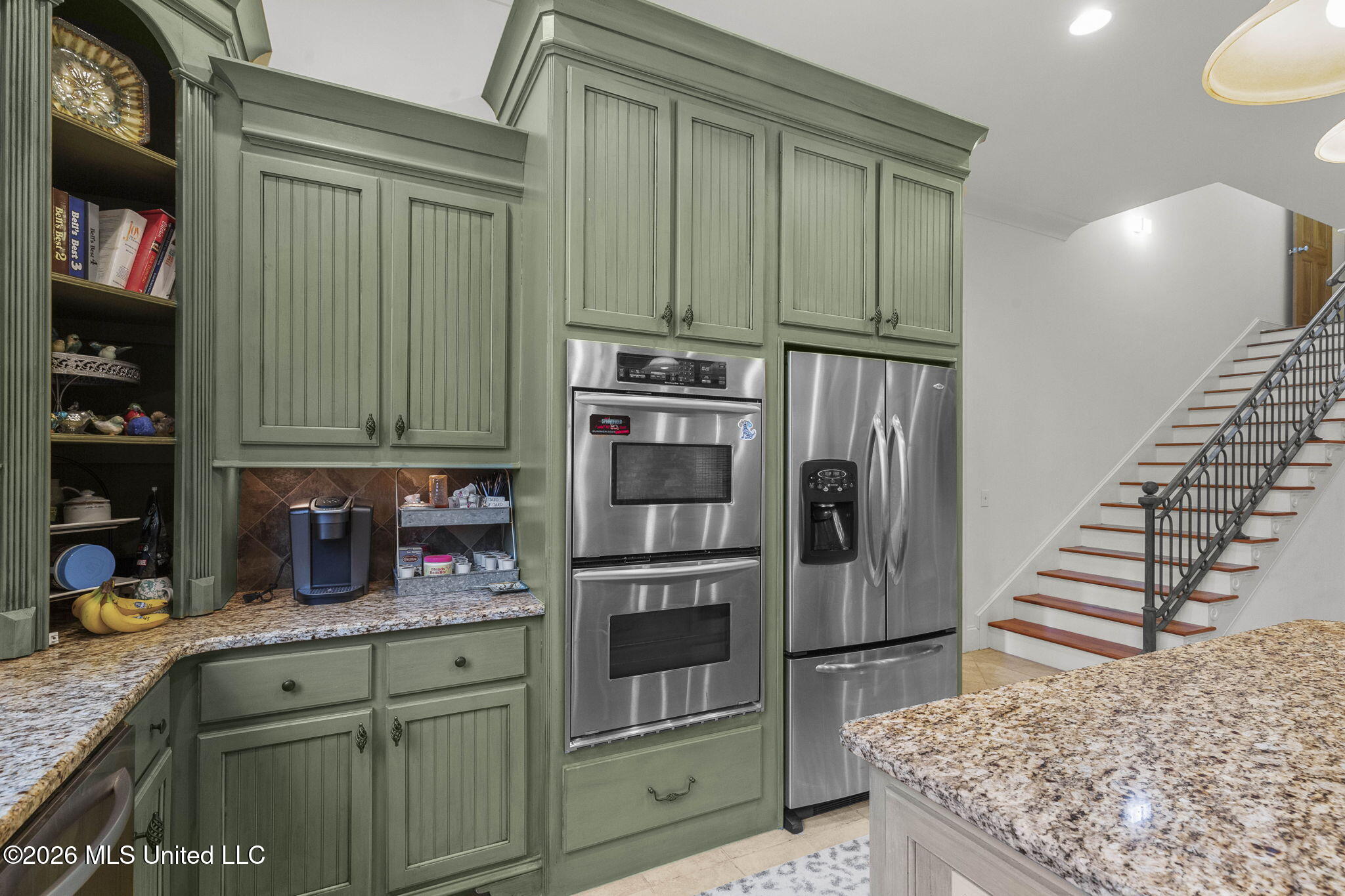113 Carlton Boulevard Ridgeland, MS 39157 - Photo 23 of 82 Double Ovens