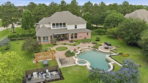 $1,125,000 | 15 White Meadow Court, Spring, TX 77379