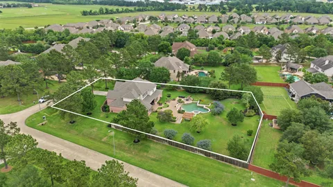 $1,125,000 | 15 White Meadow Court, Spring, TX 77379