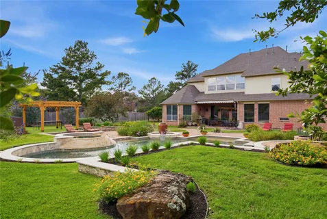 $1,125,000 | 15 White Meadow Court, Spring, TX 77379