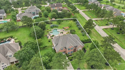 $1,125,000 | 15 White Meadow Court, Spring, TX 77379