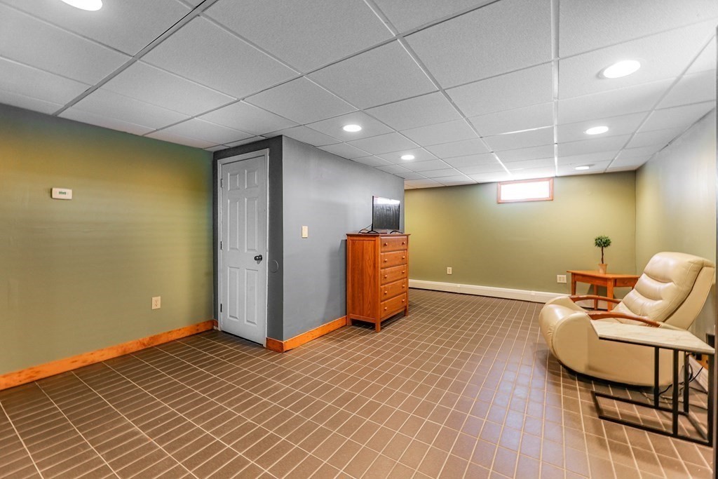 31 Pinecliff Road Boston, MA 02132 - Photo 27 of 34 Gallery Image 27