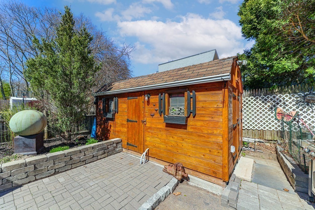 31 Pinecliff Road Boston, MA 02132 - Photo 29 of 34 Gallery Image 29