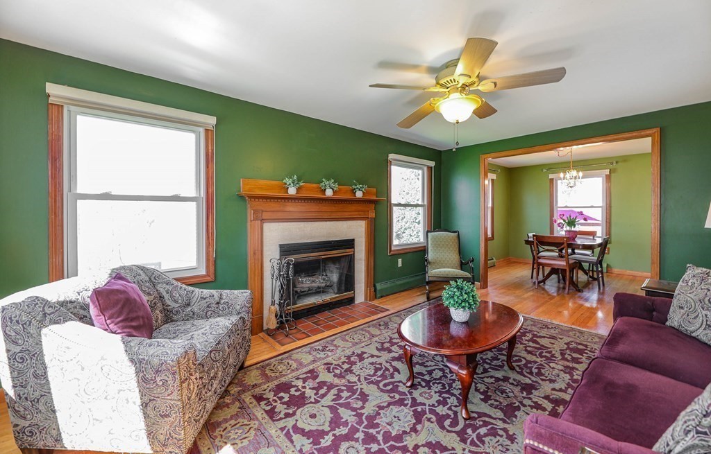 31 Pinecliff Road Boston, MA 02132 - Photo 3 of 34 Gallery Image 3