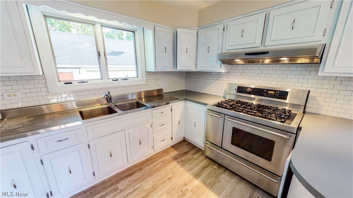 203 Sunset Road Avon Lake, OH 44012 - Photo 3 of 35 Gallery Image 3