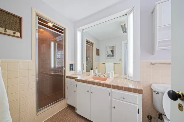 $1,249,000 | 8 Conway Lane, Foxboro, MA 02035