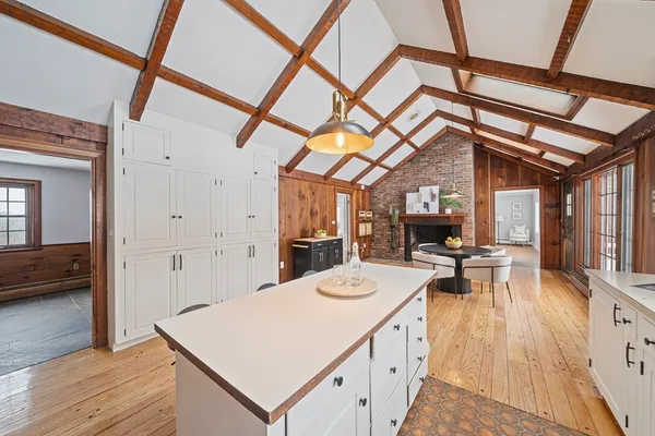 $1,249,000 | 8 Conway Lane, Foxboro, MA 02035