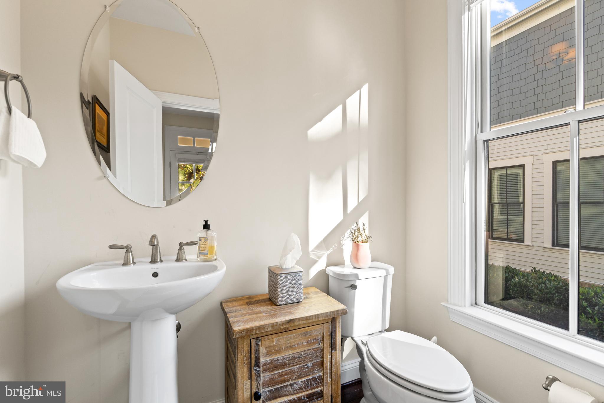 117 Vinehaven Way Herndon, VA 20170 - Photo 16 of 54