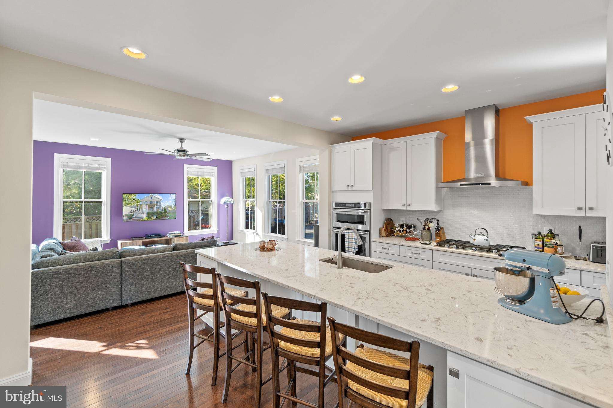 117 Vinehaven Way Herndon, VA 20170 - Photo 8 of 54