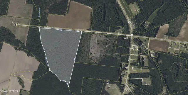 $270,000 | 323 Big Avenue, Tabor City, NC 28463