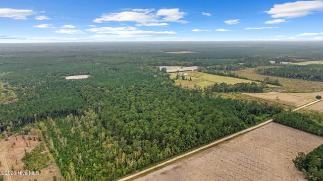 $270,000 | 323 Big Avenue, Tabor City, NC 28463