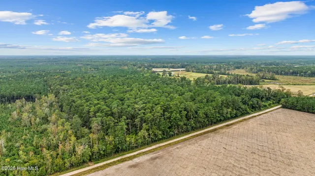 $270,000 | 323 Big Avenue, Tabor City, NC 28463