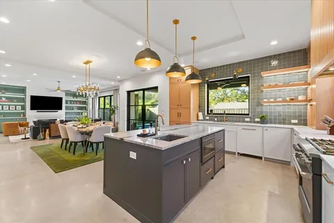 $1,299,000 | 2637 Dixiana Drive, Farmers Branch, TX 75234