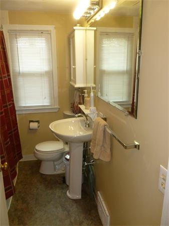 134 Linnell Street Springfield, MA 01104 - Photo 15 of 24