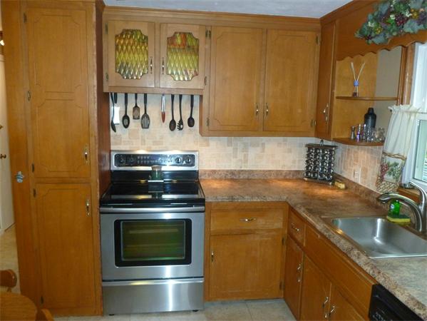 134 Linnell Street Springfield, MA 01104 - Photo 8 of 24