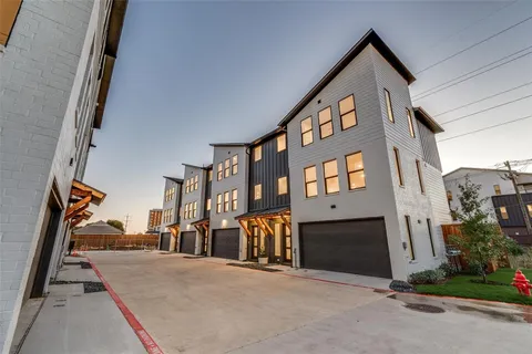 $479,900 | 3940 Spring Valley Road, Unit 3, Farmers Branch, TX 75244